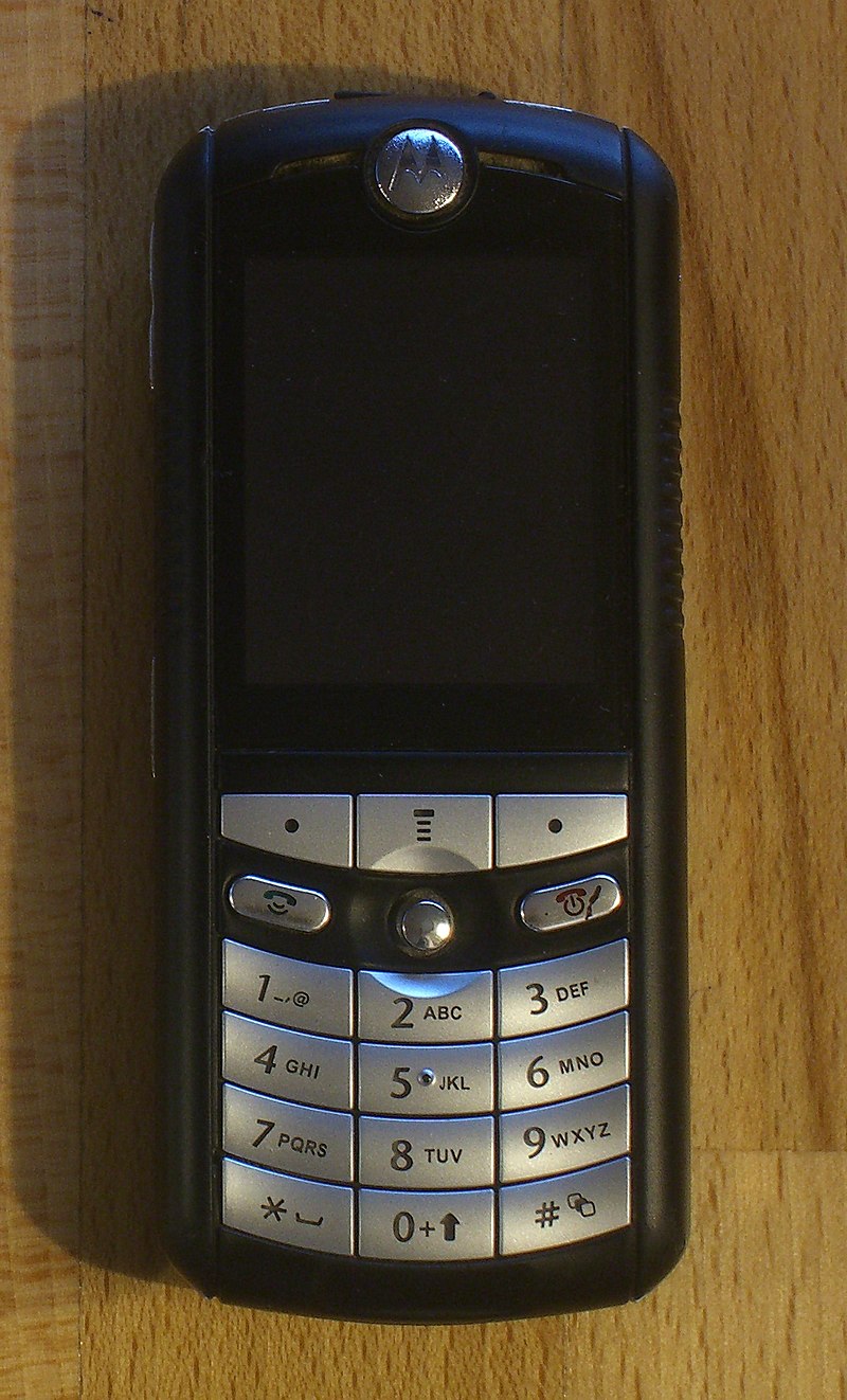800px-Motorola_E398.jpg
