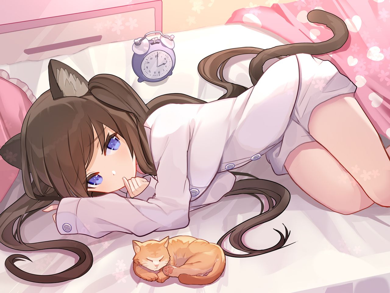 Cat girl being milked. Кемономими 16+. Neko in Bed. Голая маленькая аниме кошка оплодотворение.